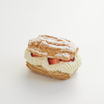 Picture of Strawberry & Cream Eclair